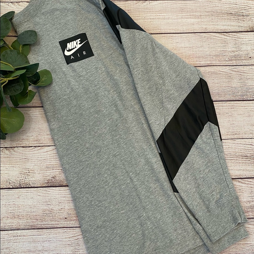 Nike Air long sleeve size large.